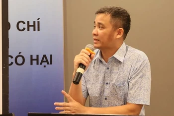 Tiến sĩ, bác sĩ Nguyễn Trung Nguyên, Giám đốc Trung tâm Chống độc, Bệnh viện Bạch Mai cảnh báo về bệnh mới nổi do thuốc lá điện tử.