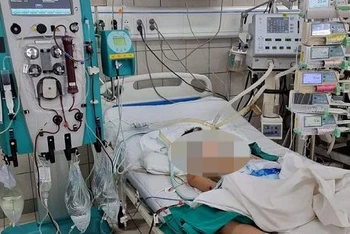 Bệnh nhi được điều trị tại Bệnh viện Bạch Mai.