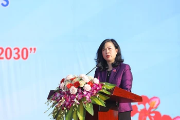 Bộ trưởng Y tế Đào Hồng Lan phát biểu tại lễ mitting.