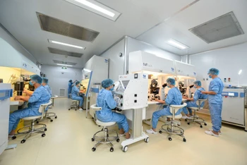 Xét nghiệm sàng lọc phôi tiền làm tổ.