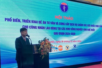 Thạc sĩ, bác sĩ Đinh Anh Tuấn, Vụ trưởng Vụ Sức khỏe Bà mẹ-Trẻ em phát biểu.