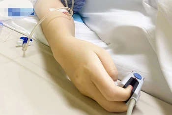 Bệnh nhân phải nằm theo dõi tại viện do tin vào lời uống trà giảm cân.