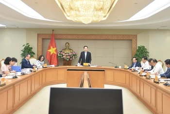 Phó Thủ tướng Mai Văn Chính cho biết cuộc họp nhằm thông tin về Tổ chỉ đạo, thành phần, chức năng, nhiệm vụ của Tổ chỉ đạo, đồng thời lắng nghe các đảng bộ báo cáo về công tác chuẩn bị đại hội, tập trung tháo gỡ khó khăn, vướng mắc nếu có. (Ảnh: VGP/Giang Thanh)