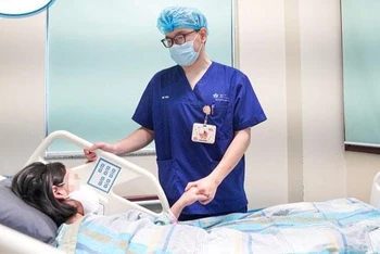 Bệnh nhi đã qua giai đoạn nguy kịch, đang hồi phục sức khỏe.