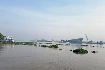 Sông Sài Gòn chảy qua địa bàn thành phố Thuận An, tỉnh Bình Dương.