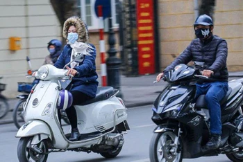 Khu vực Hà Nội sáng sớm có sương mù, trời rét với nền nhiệt thấp nhất 14-16 độ C. (Ảnh minh họa)