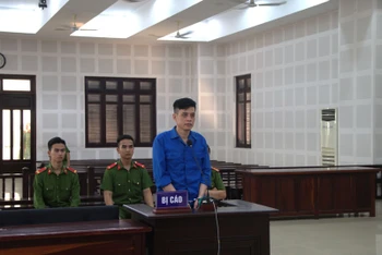 Bị cáo Lê Trường Hận tại phiên tòa.