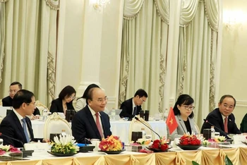 Chủ tịch nước Nguyễn Xuân Phúc phát biểu tại cuộc hội đàm với Thủ tướng Vương quốc Thái Lan Prayut Chan-o-cha. (Ảnh: Thống Nhất/TTXVN)