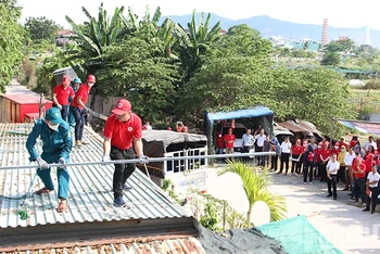 Diễn tập phòng chống thiên tai tại Đà Nẵng. (Ảnh: THANH TÂM)
