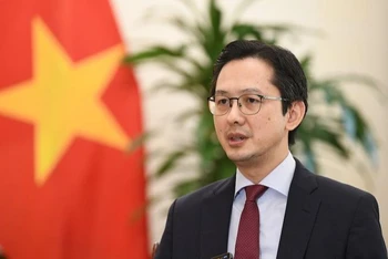 Thứ trưởng Ngoại giao Đỗ Hùng Việt.