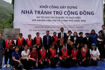 Lễ khởi công Nhà tránh trú cộng đồng tại Cao Bằng.