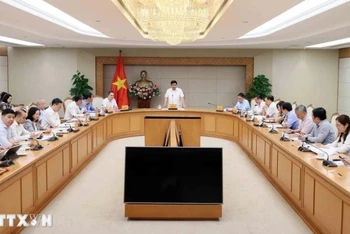 Phó Thủ tướng Nguyễn Chí Dũng, Tổ trưởng Tổ chỉ đạo số 7 phát biểu. (Ảnh: An Đăng/TTXVN)