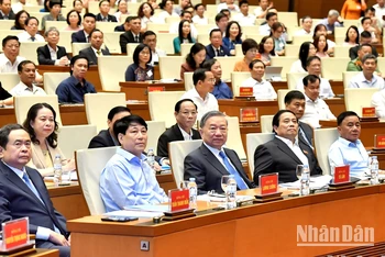 Tổng Bí thư Tô Lâm và các đồng chí lãnh đạo Đảng, Nhà nước tham dự hội nghị.