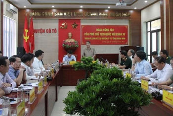 Quang cảnh buổi làm việc.