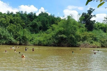 Khu vực 2 cha con ông Nh. bị đuối nước tử vong.