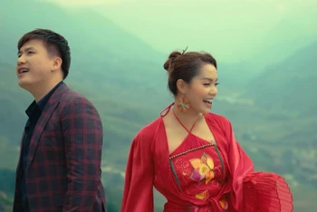 Nguyễn Ngọc Anh-Tô Minh Đức ra mắt album “Khẽ hát tình xưa”.