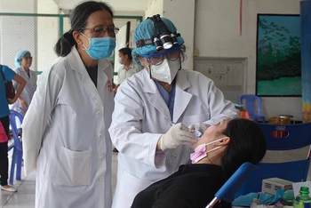 Khám sức khỏe cho lao động nữ tại Công ty TNHH PouYuen Việt Nam (Thành phố Hồ Chí Minh).