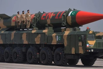 [Video] Pakistan phóng tên lửa giữa căng thẳng leo thang với Ấn Độ