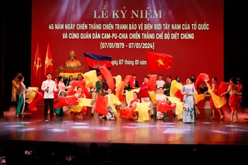 Chương trình nghệ thuật tại lễ kỷ niệm. Ảnh: Thống Nhất/TTXVN