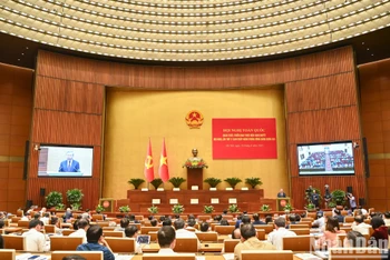 Tổng Bí thư Tô Lâm phát biểu chỉ đạo tại Hội nghị toàn quốc quán triệt Nghị quyết Hội nghị Trung ương 11 khóa XIII ngày 16/4. Ảnh: DUY LINH