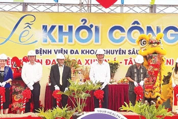 Bệnh viện Đa khoa Xuyên Á được đưa vào sử dụng tại Đức Hòa (Long An) và Gò Dầu (Tây Ninh) mang lại nhiều thuận lợi cho người dân.