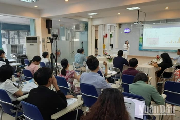 Quang cảnh buổi hợp tác công nghệ.