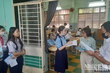 Học sinh Thành phố Hồ Chí Minh tham gia kỳ thi lớp 10 công lập năm học 2024-2025.