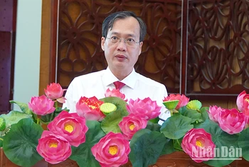 Chủ tịch Ủy ban nhân dân tỉnh Đồng Tháp Trần Trí Quang phát biểu. (Ảnh: HỮU NGHĨA)