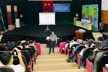 Quang cảnh lớp tập huấn