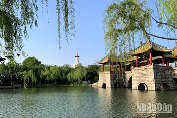 Tiểu Tây Hồ ở Dương Châu, Giang Tô, Trung Quốc. (Ảnh: HỮU HƯNG)