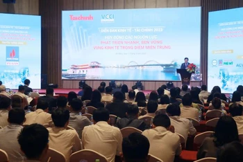 Toàn cảnh Diễn đàn.
