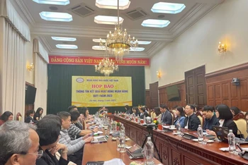 Quang cảnh họp báo.