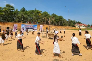 Điệu Arya quyến rũ của người Chu Ru.