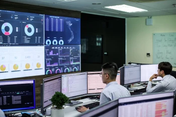 Đội ngũ kỹ thuật VNPT đảm bảo hỗ trợ và giám sát an toàn thông tin.