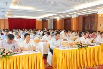 Hơn 170 đại biểu làm công tác tín ngưỡng, tôn giáo đến từ các tỉnh, thành phố tham dự.