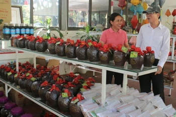 Gian trưng bày sản phẩm OCOP tại xã Hồng Vân, huyện Thường Tín.