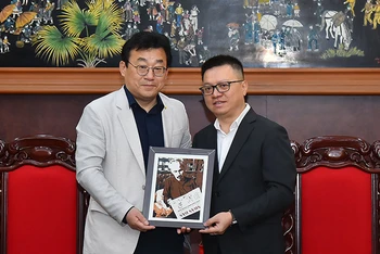 Thúc đẩy hợp tác giữa Báo Nhân Dân và Hội Nhà báo Hàn Quốc