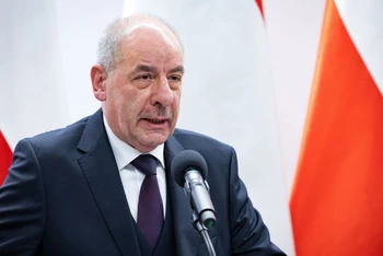 Tổng thống Hungary Sulyok Tamás.