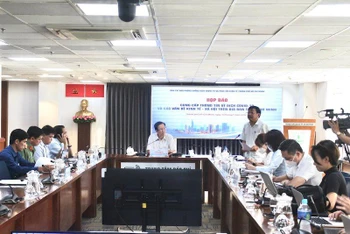 Quang cảnh buổi họp báo chiều 14/7