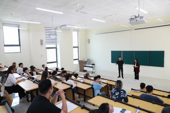 Giảng đường đại học