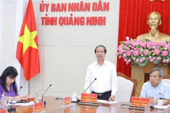 Bộ trưởng Giáo dục và Đào tạo Nguyễn Kim Sơn và Bí thư Tỉnh ủy, Trưởng đoàn đại biểu Quốc hội tỉnh Quảng Ninh Vũ Đại Thắng chủ trì buổi làm việc. (Ảnh: Bộ Giáo dục và Đào tạo)
