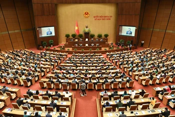 Quang cảnh phiên khai mạc Kỳ họp thứ 9, Quốc hội khóa XV tại Hội trường Diên Hồng, Nhà Quốc hội.
