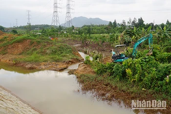 Đơn vị đã khơi kênh thoát nước