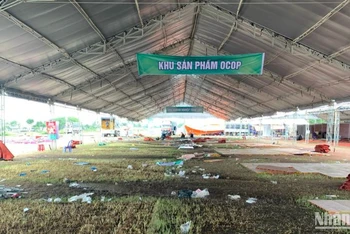 Khu vực triển lãm sản phẩm OCOP Quảng Ngãi năm 2023.