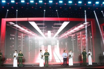 Tập đoàn Công nghiệp-Viễn thông Quân đội (Viettel) khởi công xây dựng Trung tâm dữ liệu và Nghiên cứu phát triển công nghệ cao Viettel tại Khu công nghiệp Tân Phú Trung, huyện Củ Chi, Thành phố Hồ Chí Minh. (Ảnh: Tiến Lực/TTXVN)