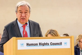 Tổng Thư ký António Guterres phát biểu tại Phiên họp thứ 55 của Hội đồng Nhân quyền Liên hợp quốc ở Geneva, Thụy Sĩ. Ảnh: un.org