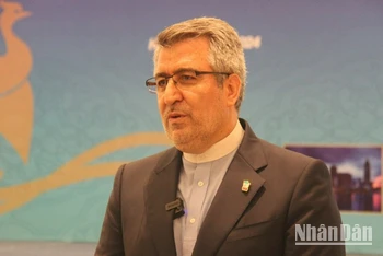 Đại sứ Cộng hòa Hồi giáo Iran tại Việt Nam Ali Akbar Nazari.