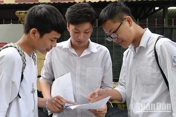 Thí sinh lớp 10 những năm học trước (Ảnh: THUỶ NGUYÊN)