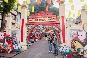 Phố Phùng Hưng là một trong những điểm đến văn hóa-du lịch nổi bật của Thủ đô.