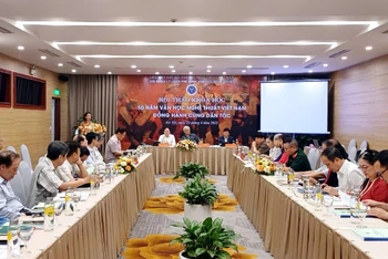 Hội thảo thu hút đông đảo các nhà nghiên cứu và văn nghệ sĩ cả nước.